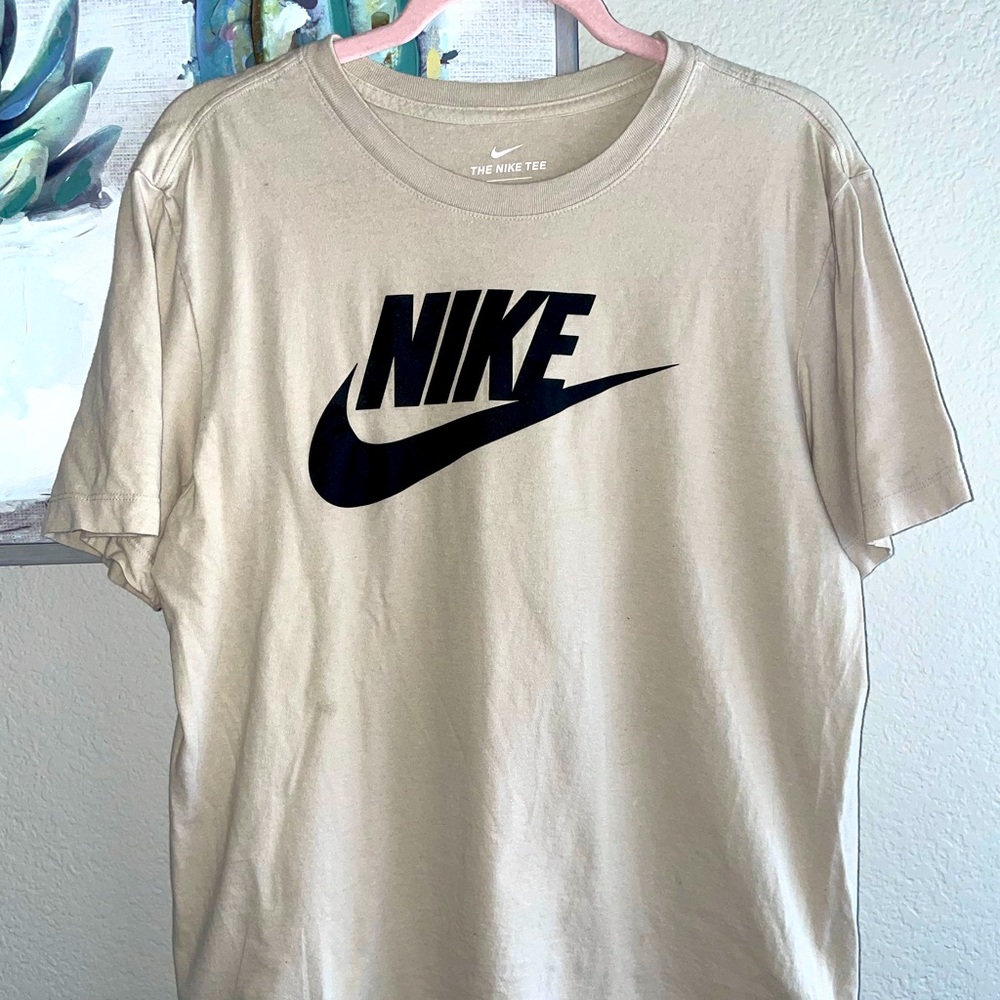 The Nike Tee